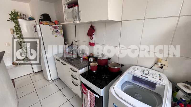 8ca4cf00-17c7-437b-9a32-5ded73 - 18