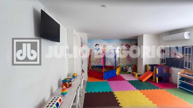 b9e40500-26f8-4099-b92e-e23abf - 23