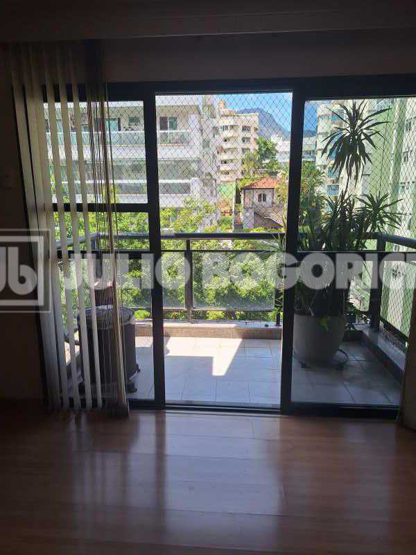 Conheça Suite Master_varanda do imóvel - Freguesia Alto Padrão 4 quartos 2 suítes 1 escritório dependencia completa 3 varandas 3 vagas de garagem.239 m2.Vale a visita! - JBJ40399 - 22 Suite Master_varanda - 22