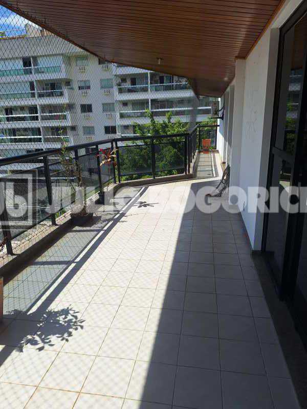 Conheça Varanda gde_1 do imóvel - Freguesia Alto Padrão 4 quartos 2 suítes 1 escritório dependencia completa 3 varandas 3 vagas de garagem.239 m2.Vale a visita! - JBJ40399 - 34 Varanda gde_1 - 34