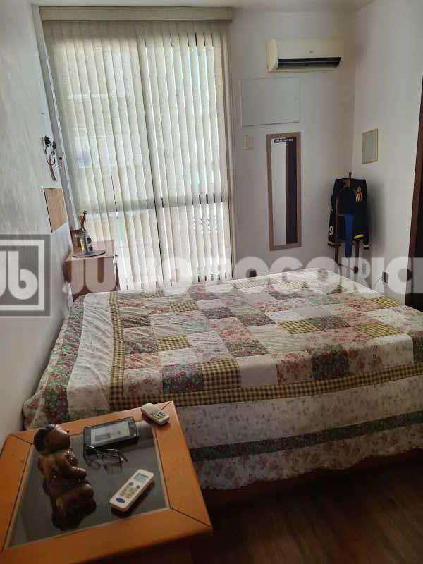 Conheça Suite 2_a do imóvel - Freguesia Alto Padrão 4 quartos 2 suítes 1 escritório dependencia completa 3 varandas 3 vagas de garagem.239 m2.Vale a visita! - JBJ40399 - 20 Suite 2_a - 20