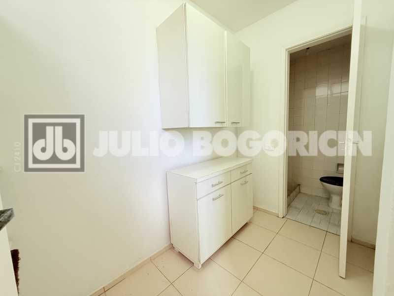 Quarto de Serviço - 36