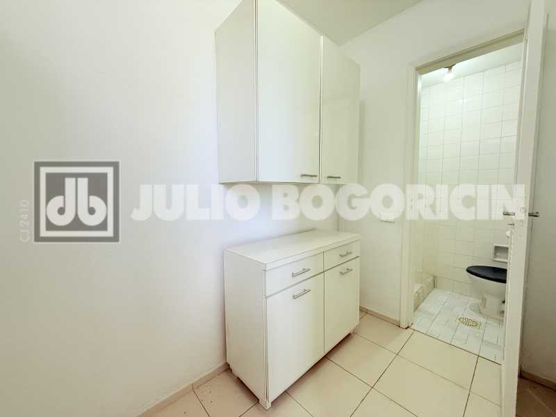 Quarto de Serviço - 38