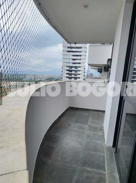 bdb7570b-d8af-477d-8754-87dd91 - 30