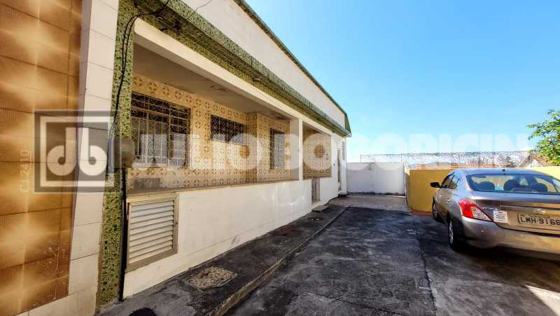 9331d658-550d-4fc0-ab71-0df710 - 33