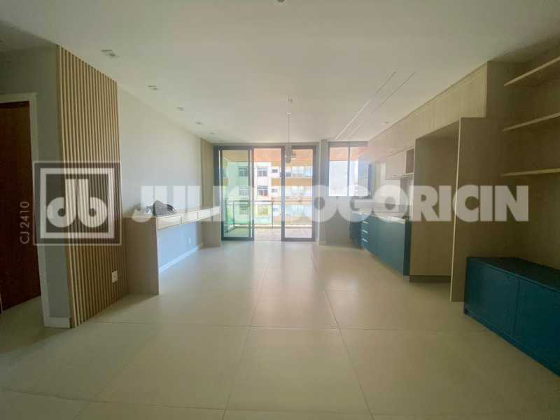 PHOTO-2025-12-11-14-39-45 - 3