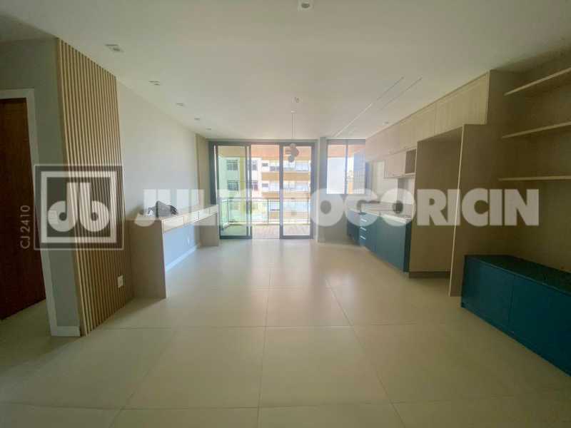 PHOTO-2025-12-11-14-41-06 - 5