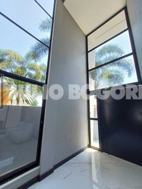 1abe07b8-27c0-4696-955b-a78724 - 27