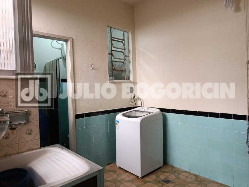 22 AREA DE SERVIÇO. - 22