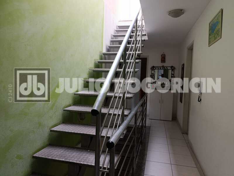 34 ACESSO TERRAÇO. - 34