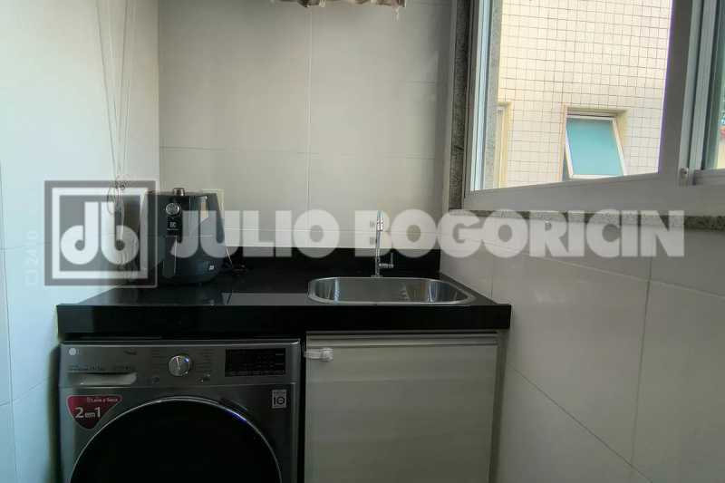 1946b774-8522-4c44-8f5d-ee5773 - 26