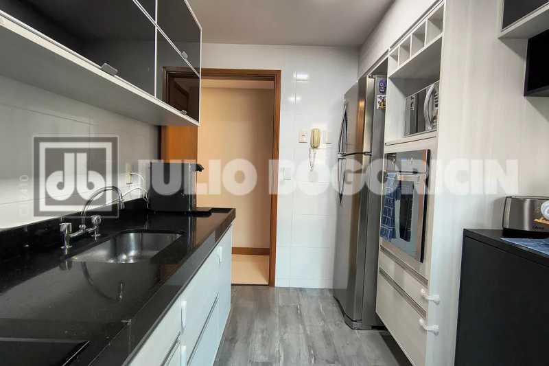 dd5699b2-9967-4dbf-b361-6dce79 - 24