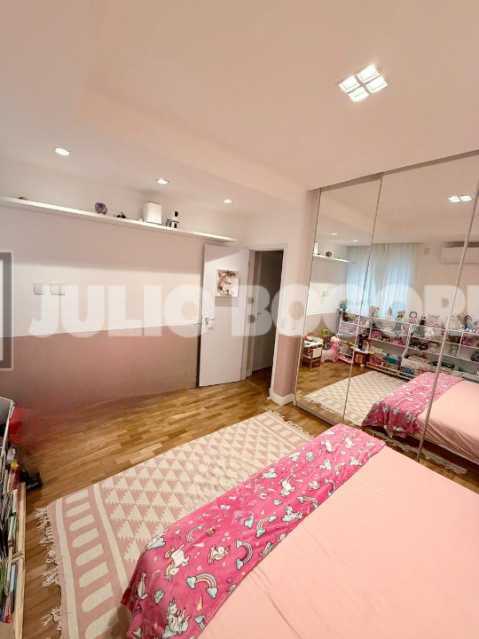 WhatsApp Image 2025-12-18 at 1 - 11