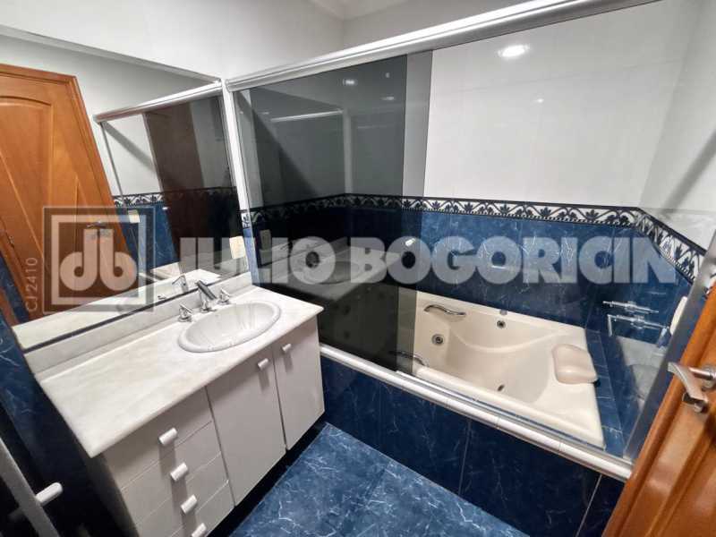 69033c63-61ab-41ee-a3e9-409b9a - 23