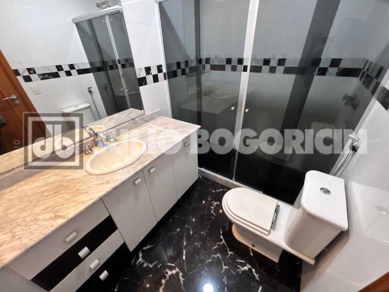 b7e96b02-386f-41da-982a-a9d6d6 - 27