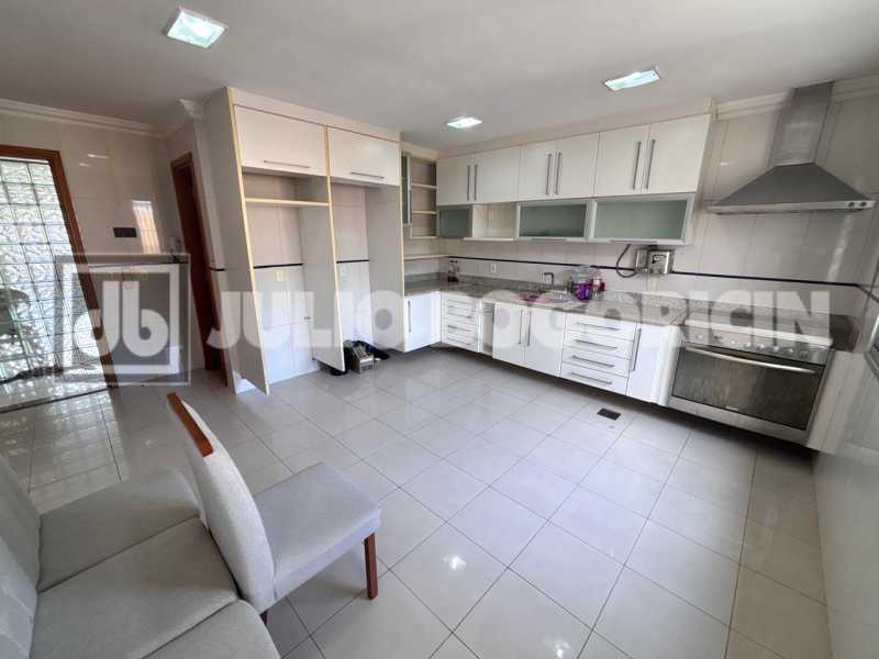 b71df683-a982-4762-a081-ec24ec - 8