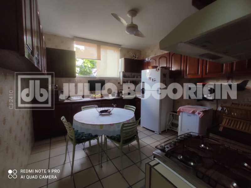 Conheça BOU 15. do imóvel - Pechincha - Jacarepaguá - Casa Residencial Duplex - 190 m² - Condomínio Fechado - 4 quartos; 1 suíte - Ótima Localização! - JBJ601972 - 10 BOU 15. - 10