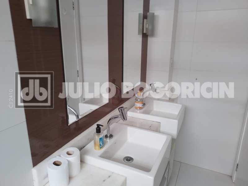 20251220_133740 - 22