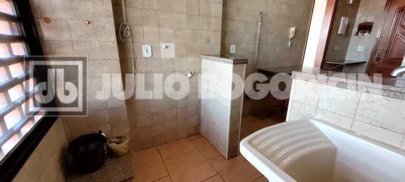 923d038b-2247-4adc-b7f0-31d653 - 18