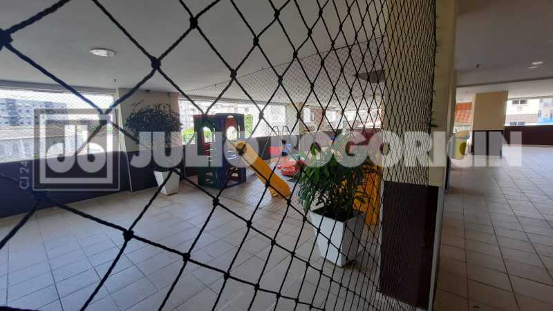 575c02af-17bc-4e2d-9ed6-d39864 - 32