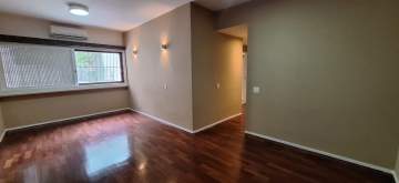 Apto amplo no Flamengo,com 105 m,3 quartos(1 suíte),sala ampla em 2 ambientes,cozinha planejada e dependência, Portaria 24 h, 1 vaga de garagem, localização nobre. - JBF38248