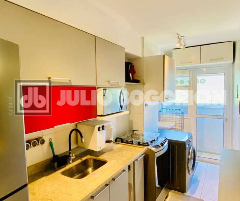 998b279c-b51b-465e-8b6c-e2ad62 - 8