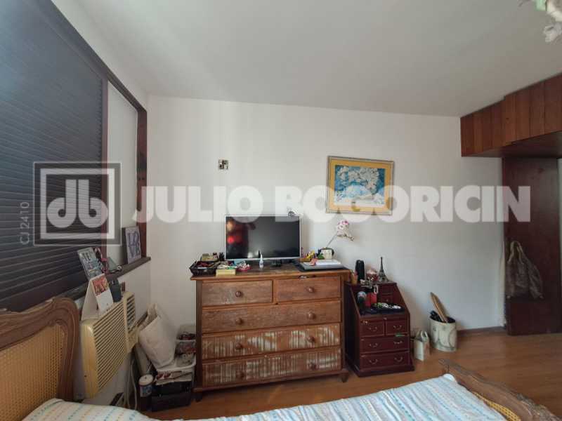 4c854878-bc7b-4868-86fe-7fe128 - 24