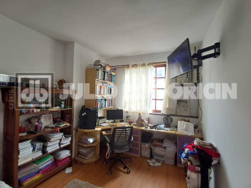 f8205f30-e579-4532-a175-1fd5a0 - 11