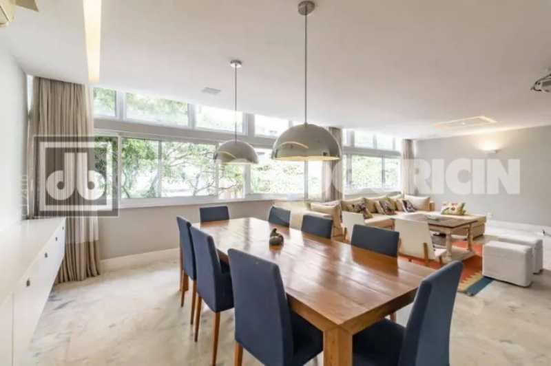 WhatsApp Image 2026-01-07 at 1 - 5