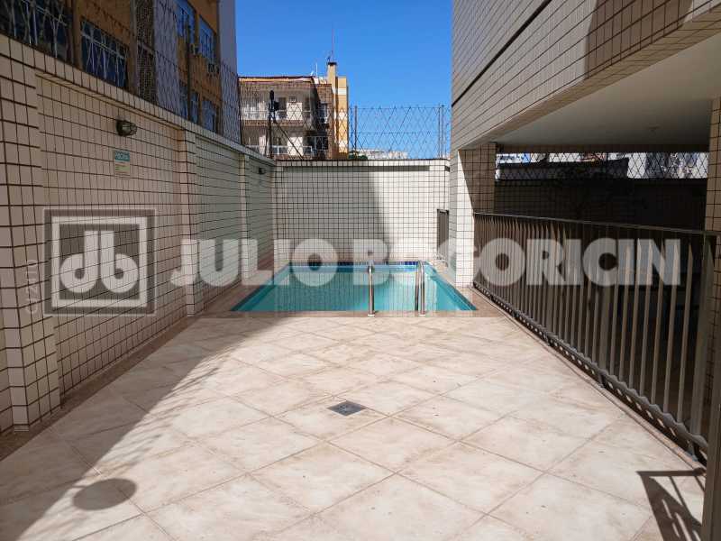 2c8c5e33-59c4-4c77-9331-a1d98c - 1