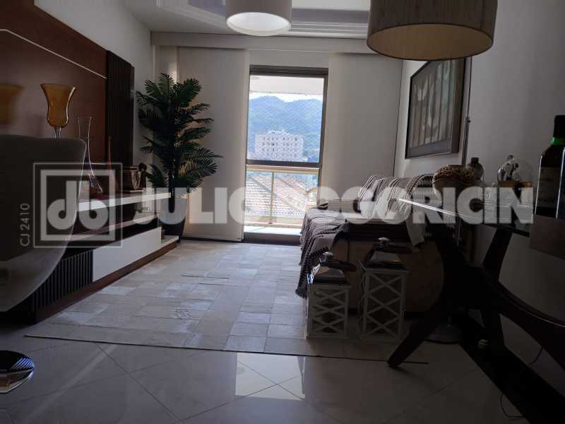 1e2bb6d1-f865-43c4-82e4-4eb725 - 9