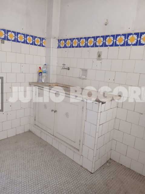 2f10f9d4-fbc8-4e73-9af4-93a495 - 18