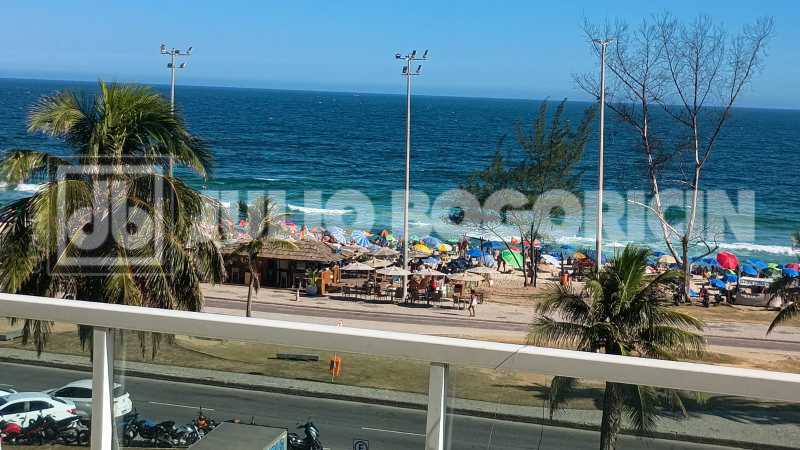 0f598739-88b4-439f-8edb-ccd8be - 1