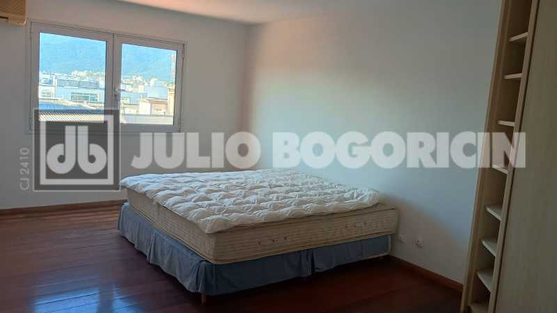 8cd3a9fa-357c-41c0-8d1b-baafac - 18