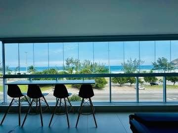 Apto espetacular frente Mar,3 quartos,suíte, 2 vagas,Condominio com piscina e academia - JBRB319080