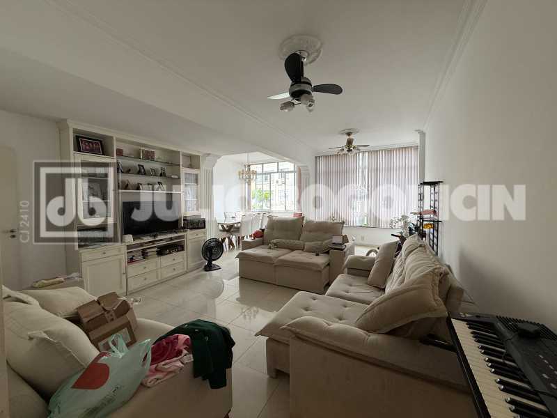 Sala de Estar - 1