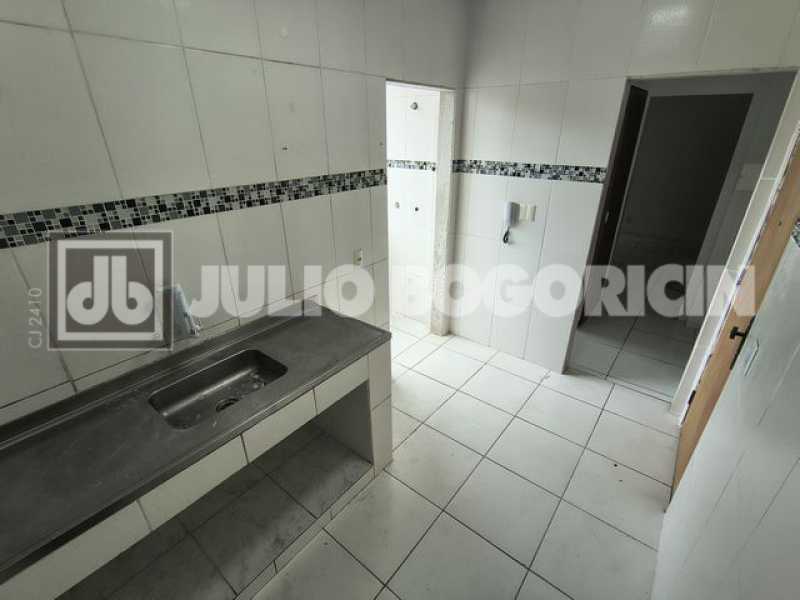 14bancarios2quartosjuliobogori - 14