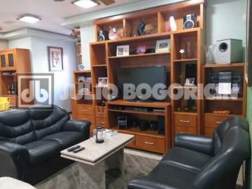 Imperdível - Taquara - Jacarepaguá - Casa de rua - Duplex - Residencial - 3 quartos; 1 suíte - ótima localização! - JBJ601992