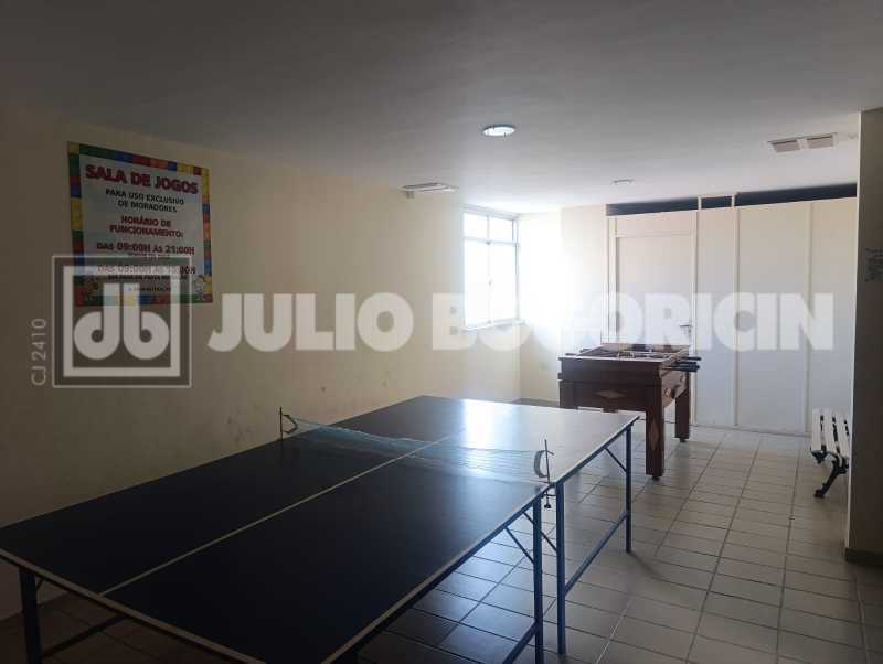 26 SALA JOGOS. - 27