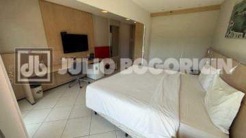 Flat : / comercial / Barra da Tijuca - JBBO7010
