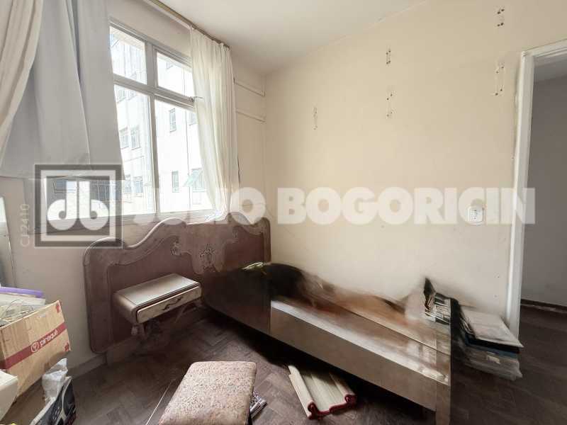 Quarto Fundos - 25