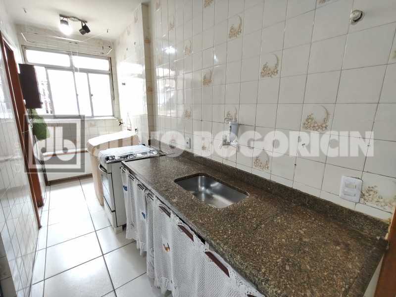 18Bancariosvarandasalaamplasal - 18