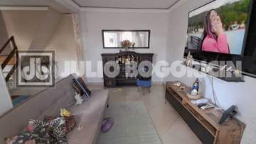 Imperdível - Casa em Condomínio : Triplex / Residencial / Freguesia (Jacarepagua)5quartos suite 5 banheiros sociais dep empregada terraçao piscia churasqueira aria gourmet -314m2 -2 vaga - JBJ601996