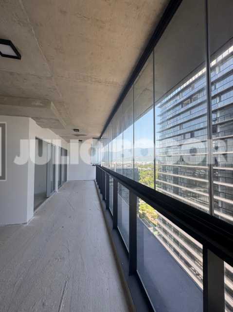 07653573-d9b2-4f63-bb95-af2308 - 11