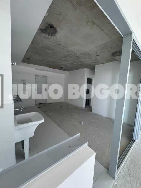 ad8ccc4b-e752-44e7-9c50-7d702f - 18