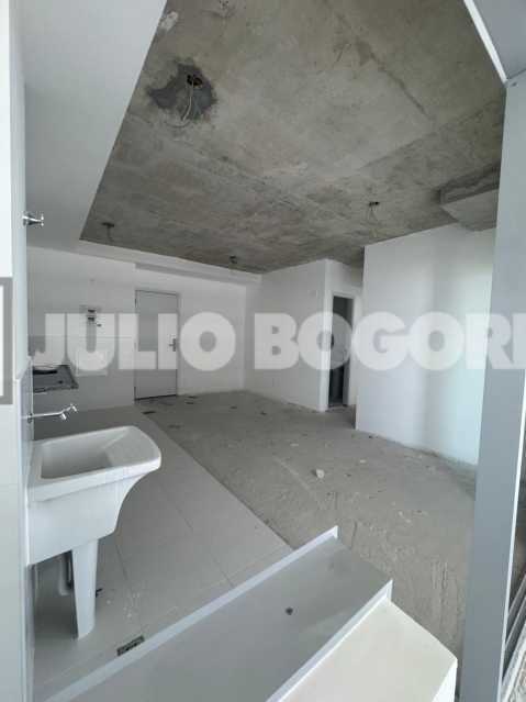 d01e26a3-313a-4c36-a446-cf9e2e - 25