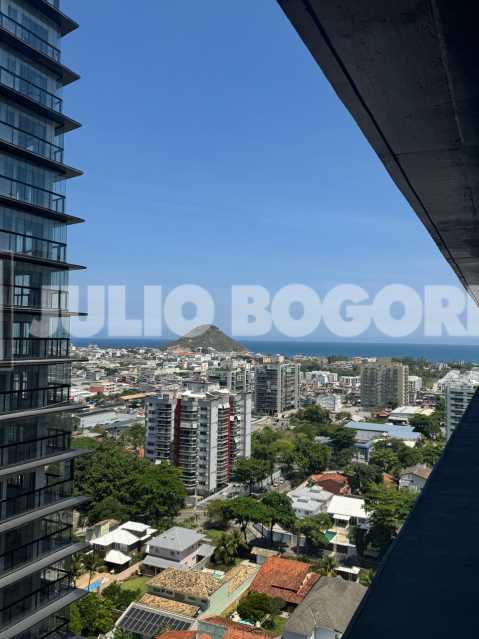 e31318db-1dcb-4a04-8caf-39502e - 33