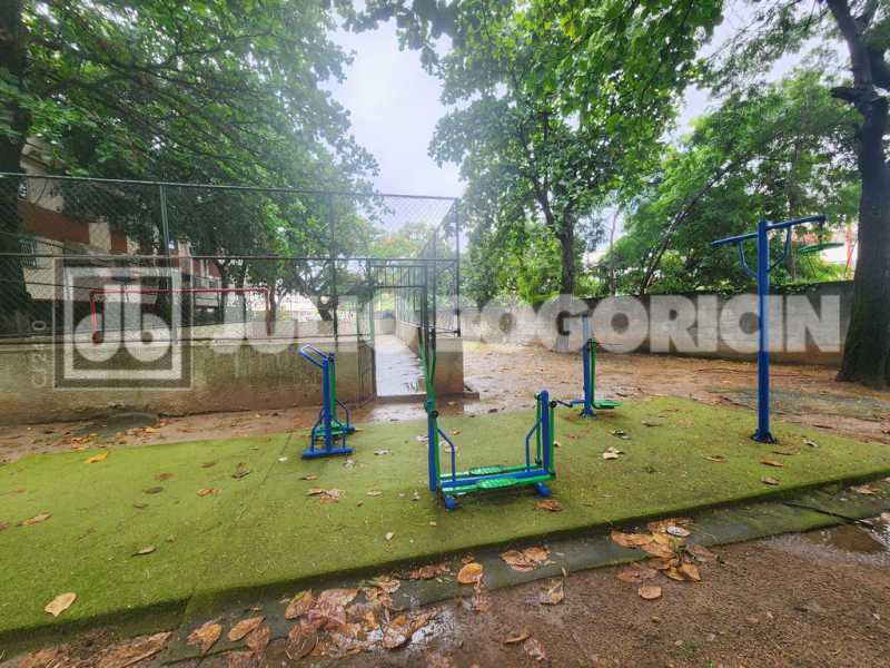 21portuguesaapto3quartoscondom - 21