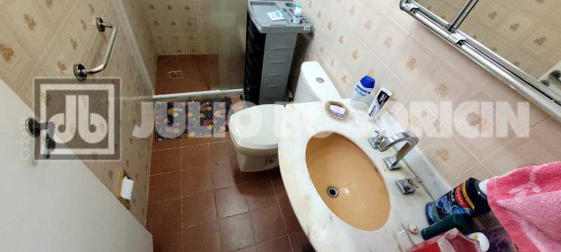 bdb66c12-fa25-4efd-805f-1e0b06 - 31