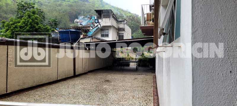 ddb8ccb1-058d-48f3-9e74-d7868d - 36